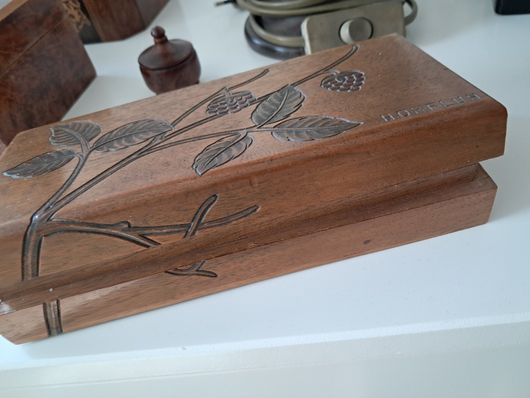 Articoli in legno: boite en bois sculpture framboisier/mûrier – Usato da Prévondavaux venduto da ama_lwd6 2