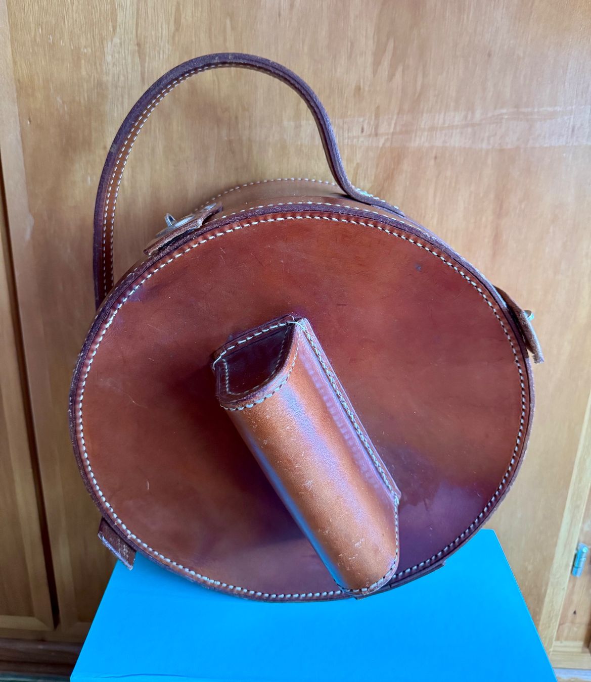 Borse: Curling Ledertasche mit Gebrauchsspuren – Usato da Grabs venduto da Antik-Vintage