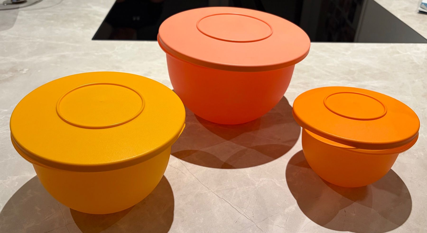 Tupperware Contenitori & Simili: TUPPERWARE Junge Welle 3x Partyschüssel – Nuovo (secondo la descrizione) da Degersheim venduto da Starkigel 2