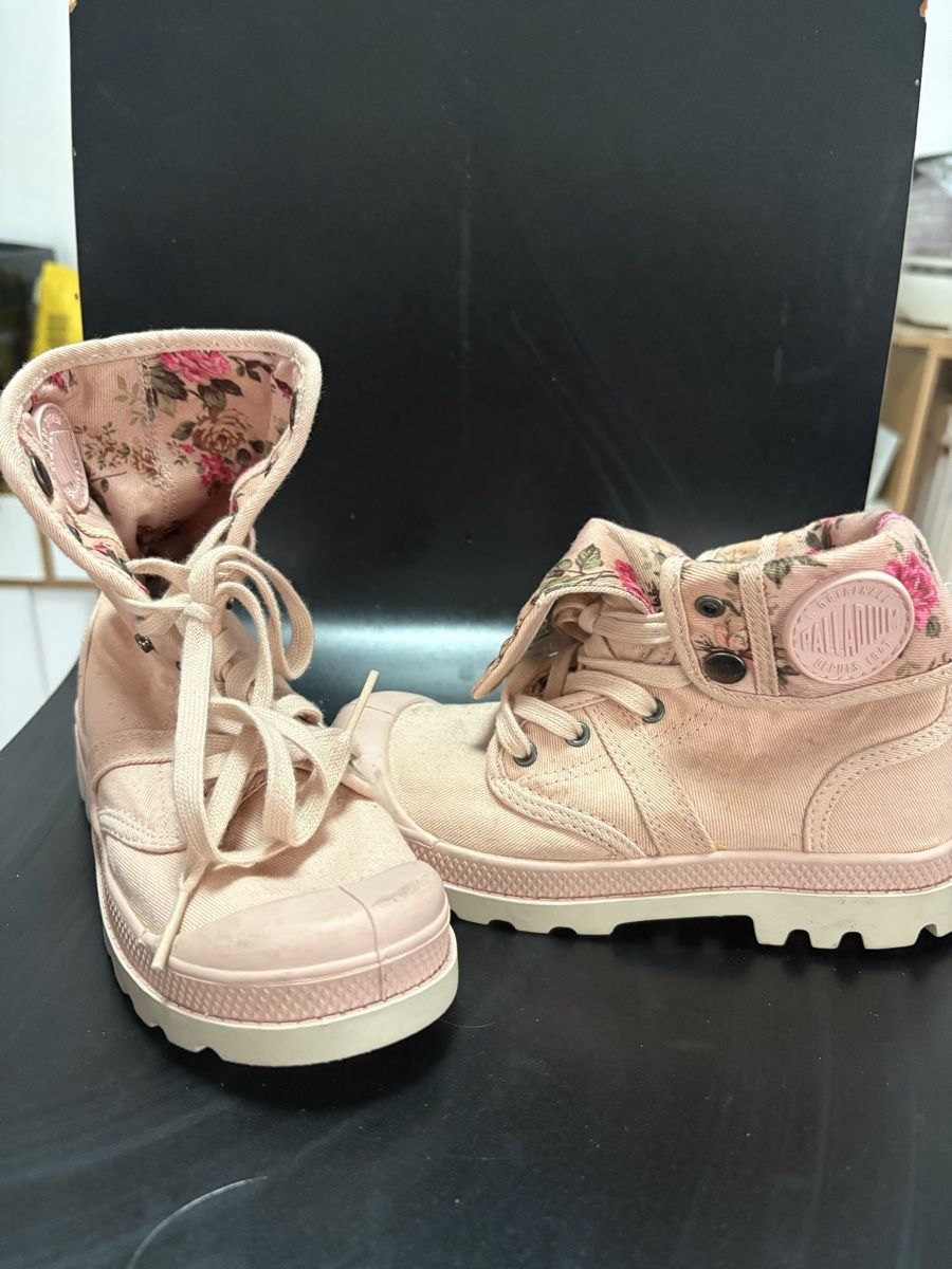 Scarpe per ragazze: Palladium fille taille 30 – Nuovo (secondo la descrizione) da Lausanne venduto da emmaocchipinti