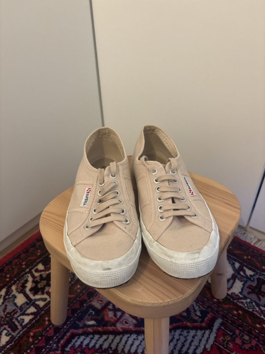Superga Scarpe da donna: Basket Superga Rose – Usato da Pully venduto da miss3shai