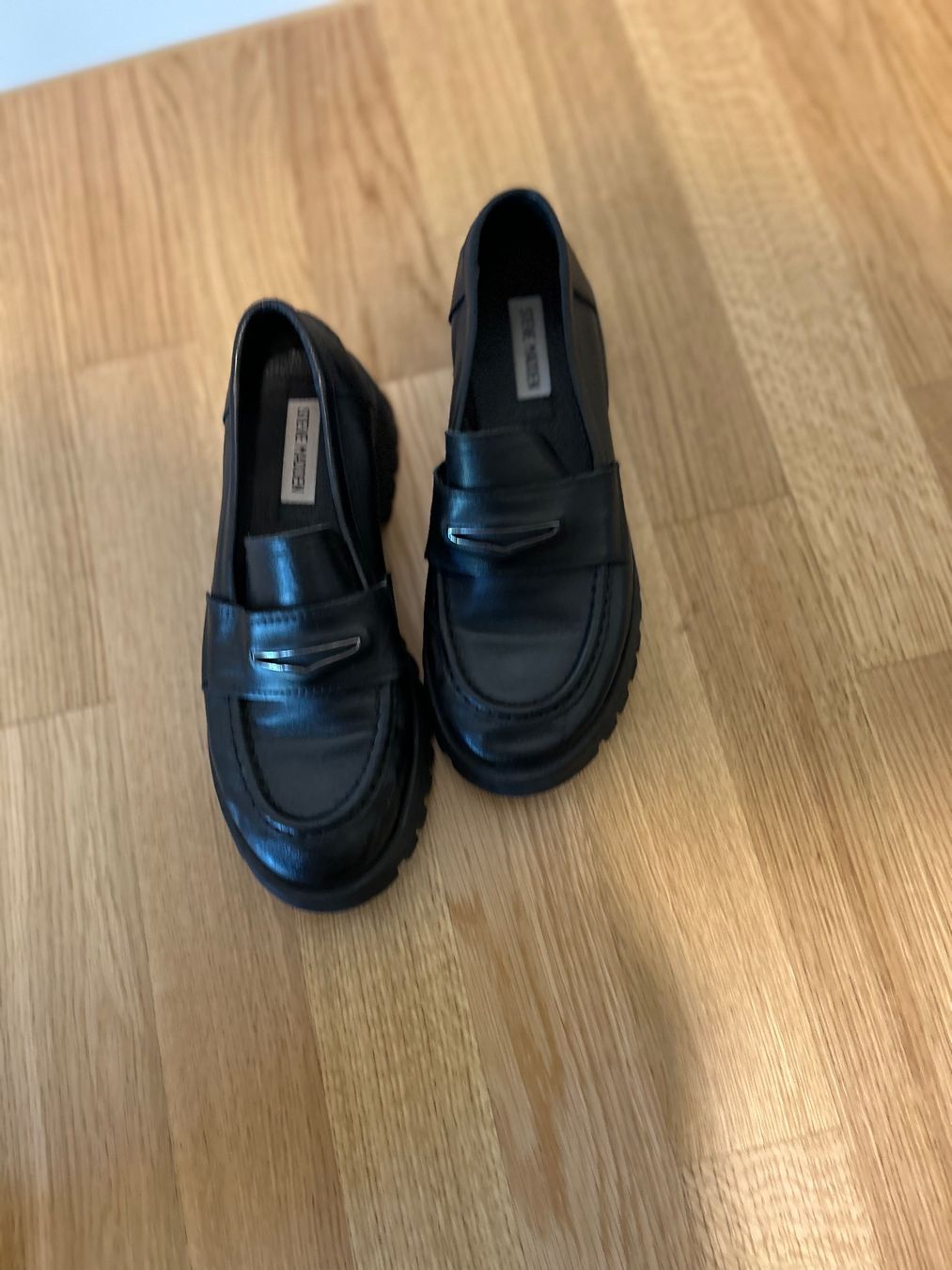 Steve Madden Scarpe da donna: Schuhe Steve Madden Leder Schwarz Groesse 38.5 – Nuovo (secondo la descrizione) da Zürich venduto da Dailychic 4