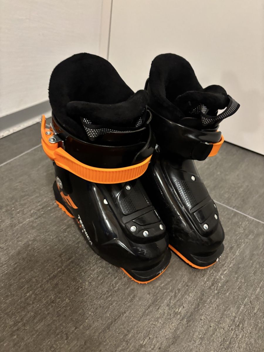Skis: Skischuhe 16.0 – Gebraucht aus Ried-Brig von sarah1990 1