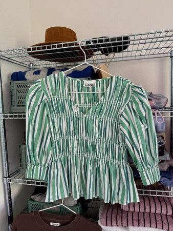 Ganni Bluse gestreift grün weiß 