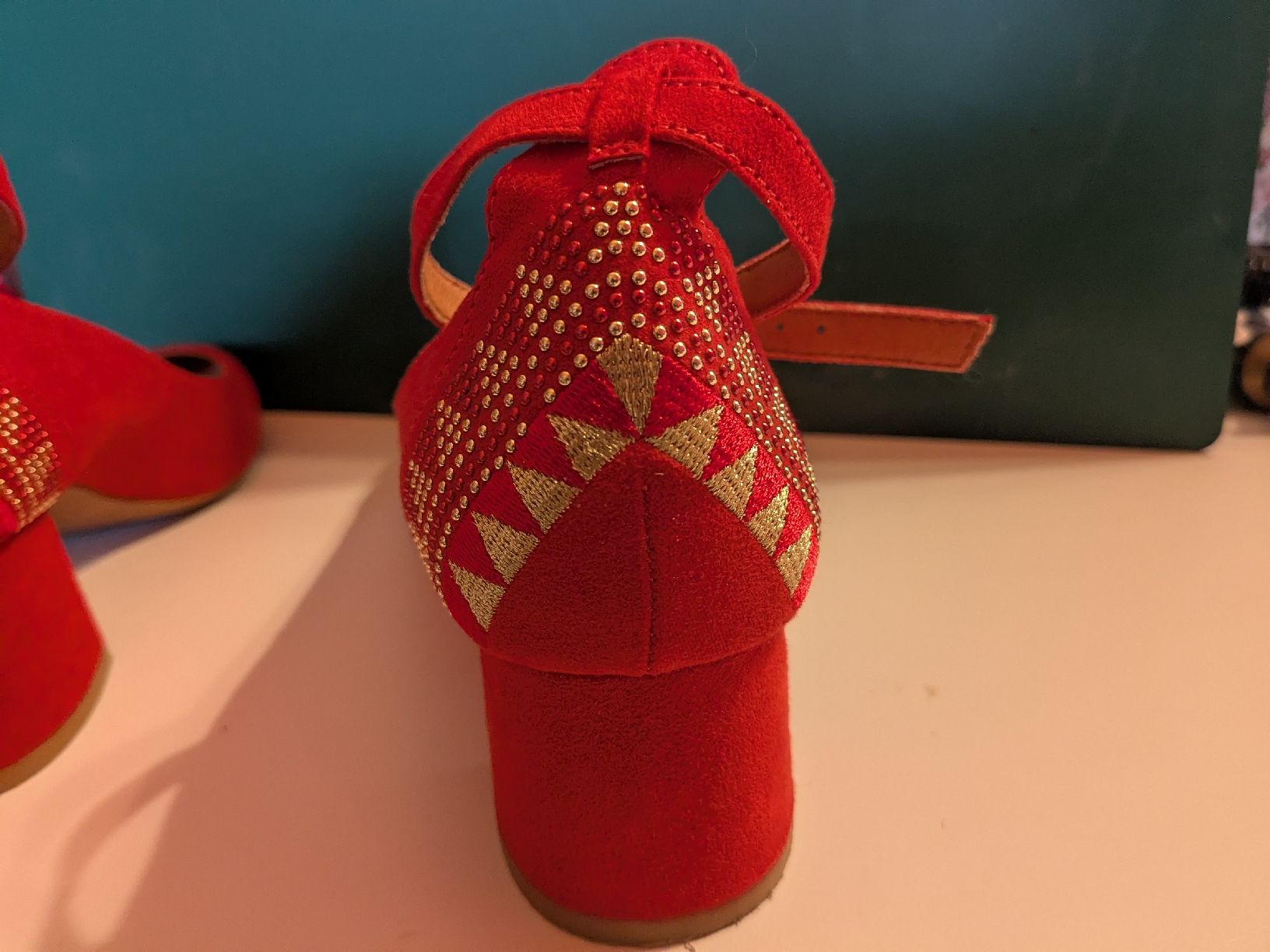 Scarpe da donna: babies sandales – Usato da Vionnaz venduto da MarinaMGB 1