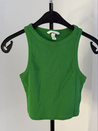 Gruenes geripptes Tanktop