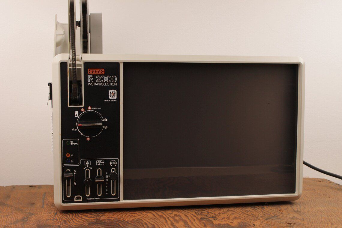 Eumig Proiettori: EUMIG RS 2000 SUPER 8 NORMAL 8 PROJEKTOR – Usato da Au ZH venduto da JSR