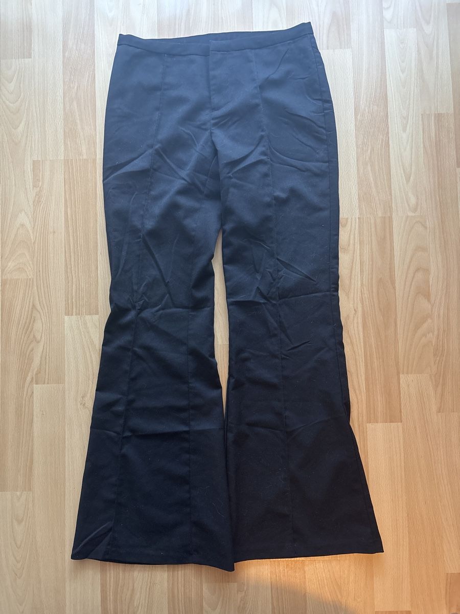 Pantaloni: Anzugshosen – Usato da Gibswil venduto da Kudi21