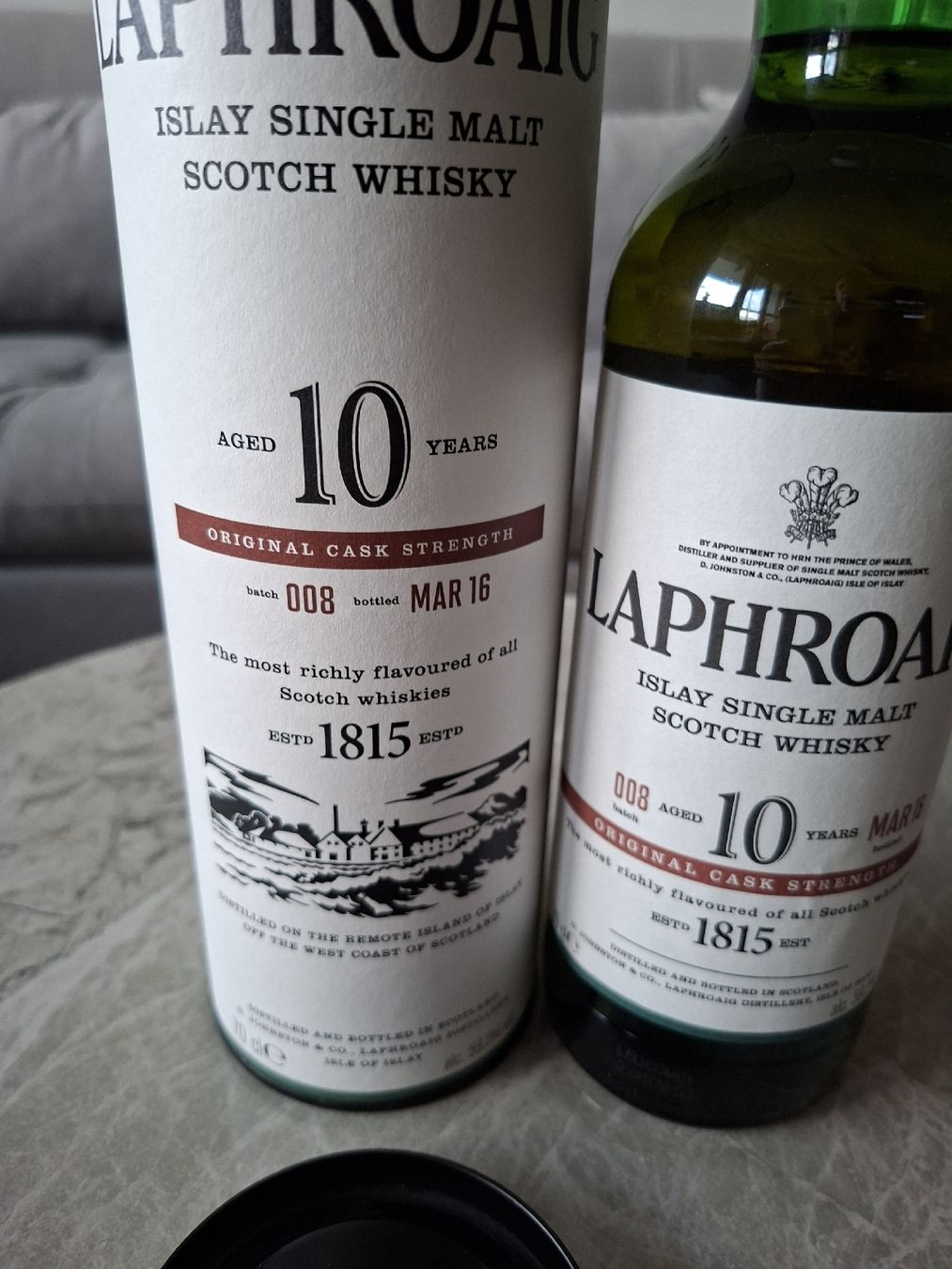 Laphroaig Bevande alcoliche: Laphroaig 10 Cask Strength, 59.2% batch 008 Bottled Mar16 – Usato da Kriens venduto da Arthur73 3