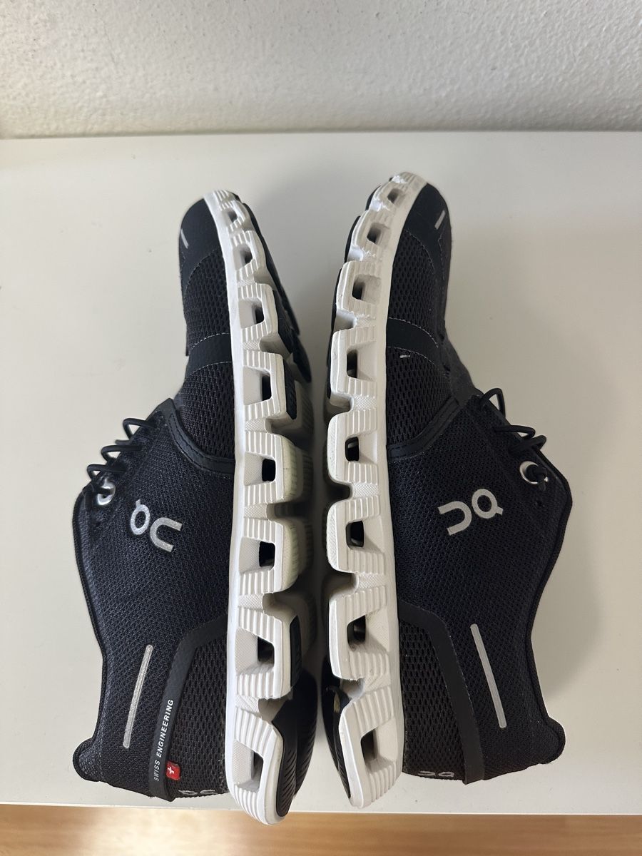 On Chaussures hommes: ON Cloud Schuhe – D'occasion à Thun par hox_k69k 2