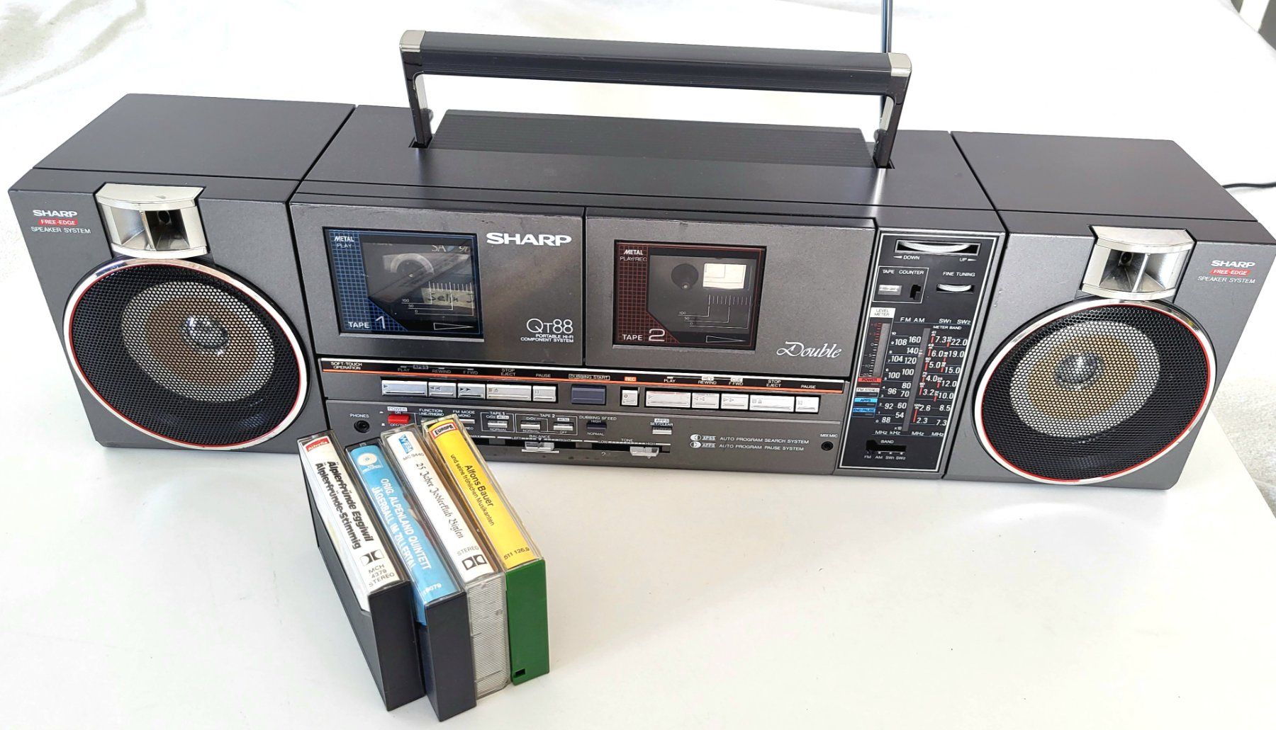 Sharp Radios: SHARP QT-88 – Gebraucht aus Döttingen von mar_22ws
