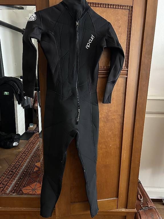 Mute per immersioni: Rip Curl Dawn Patrol 3/2 mm Neoprenanzug  – Usato da Winterthur venduto da jen_6bzw 1