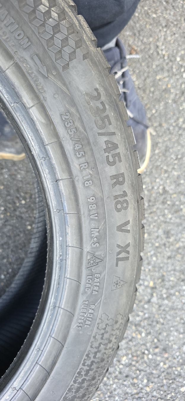 Continental Pneumatici & Ruote complete: Winterpneu 235/45/R18 M+S – Usato da herzogenbuchsee venduto da jamma01 4