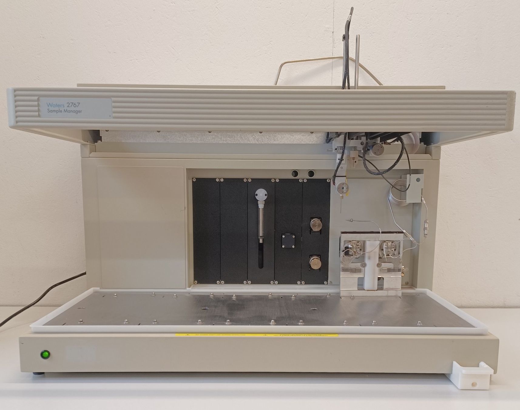 Accessori da laboratorio: Waters 2767 Sample Manager Autosampler – Difettoso da Niederdorf venduto da LeptonAG_Labor 1