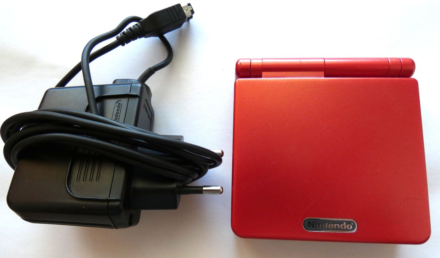 Nintendo Console: Gameboy SP Konsole + Netzgerät + Tasche – Usato da La Sarraz venduto da classicworldcoins 1