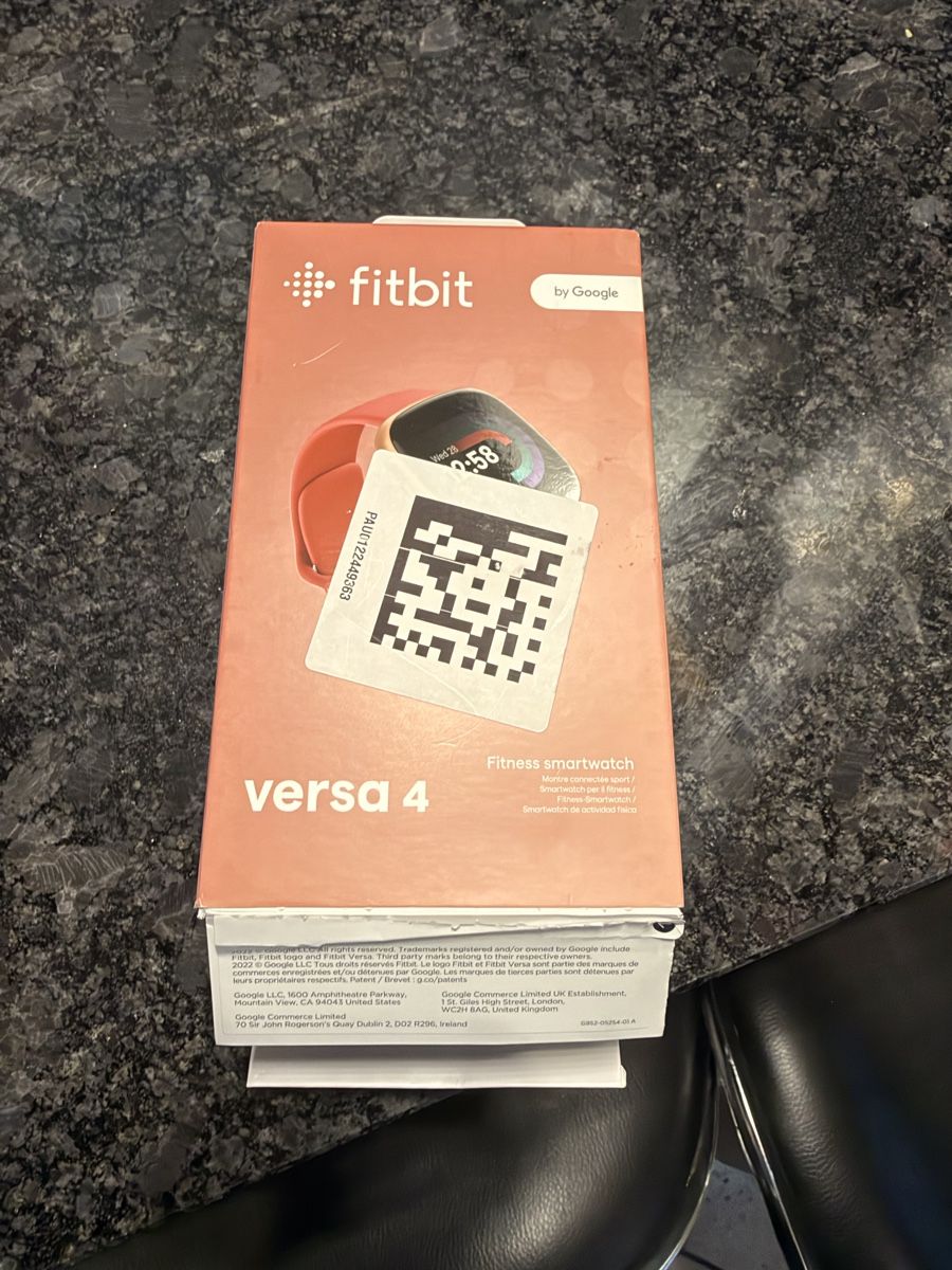 Fitbit Smartwatch: Fitbit Versa 4 - neuwertig, mit OVP – Neuf (Voir description) à Roggwil BE par Thugsterio 1
