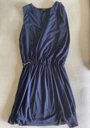 Dunkelblaues Kleid von Massimo Dutti
