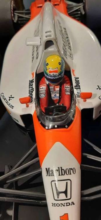Signiertes Ayrton Senna Foto Mit Passepartout – McLaren #1, 25,4 X 20,3 Cm, Zum Einrahmen