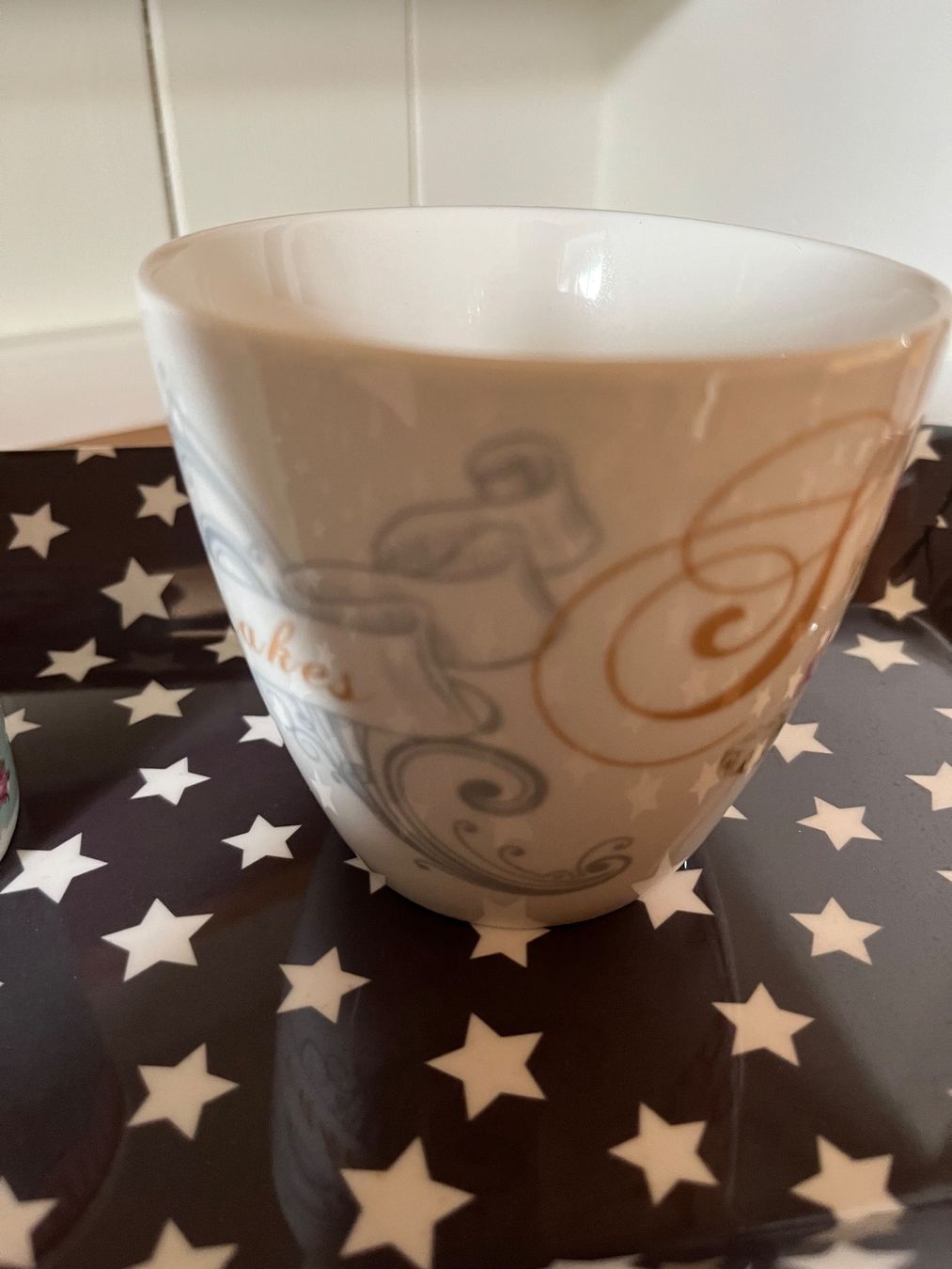 Migros Geschirrsets: Deko- Küchenset (Tasse/Dose/Tablet) – Gebraucht aus Niederuzwil von Mala 4
