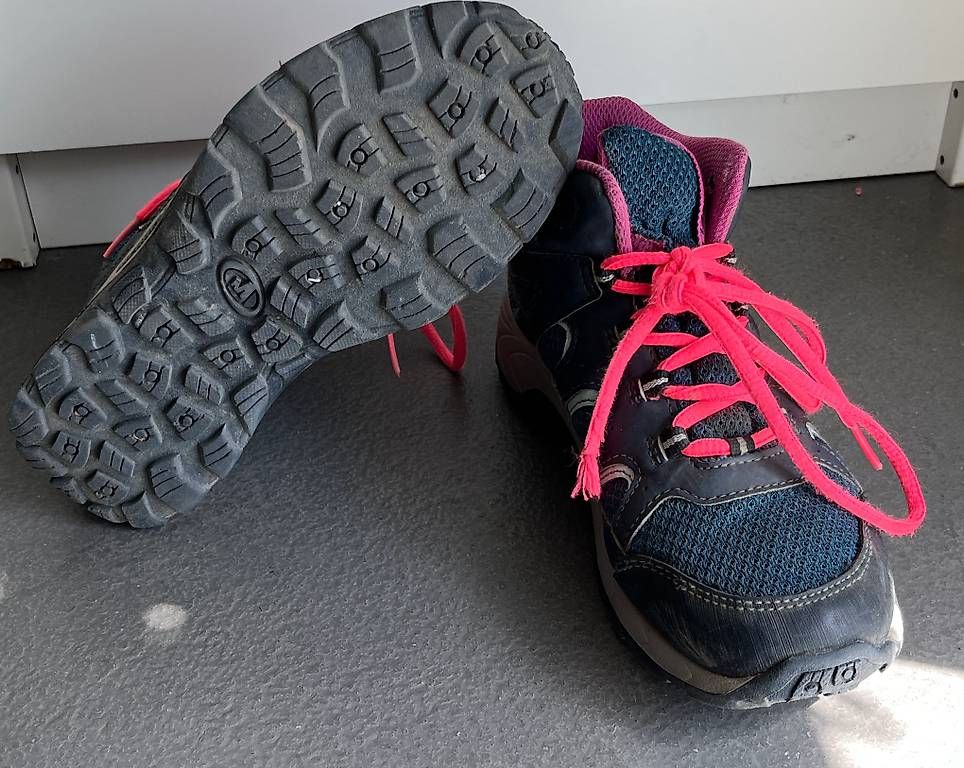 Scarpe per ragazzi: Merrell Wanderschuhe Gr34 – Usato da Uetikon am See venduto da kun_6knp 1