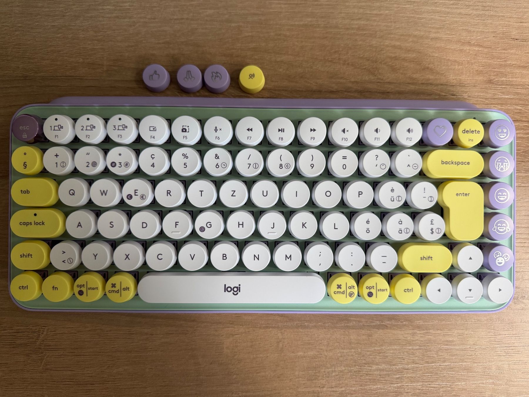 Logitech Tastaturen: Logitech Key Pop – Gebraucht aus Horgen von mar_d6l9