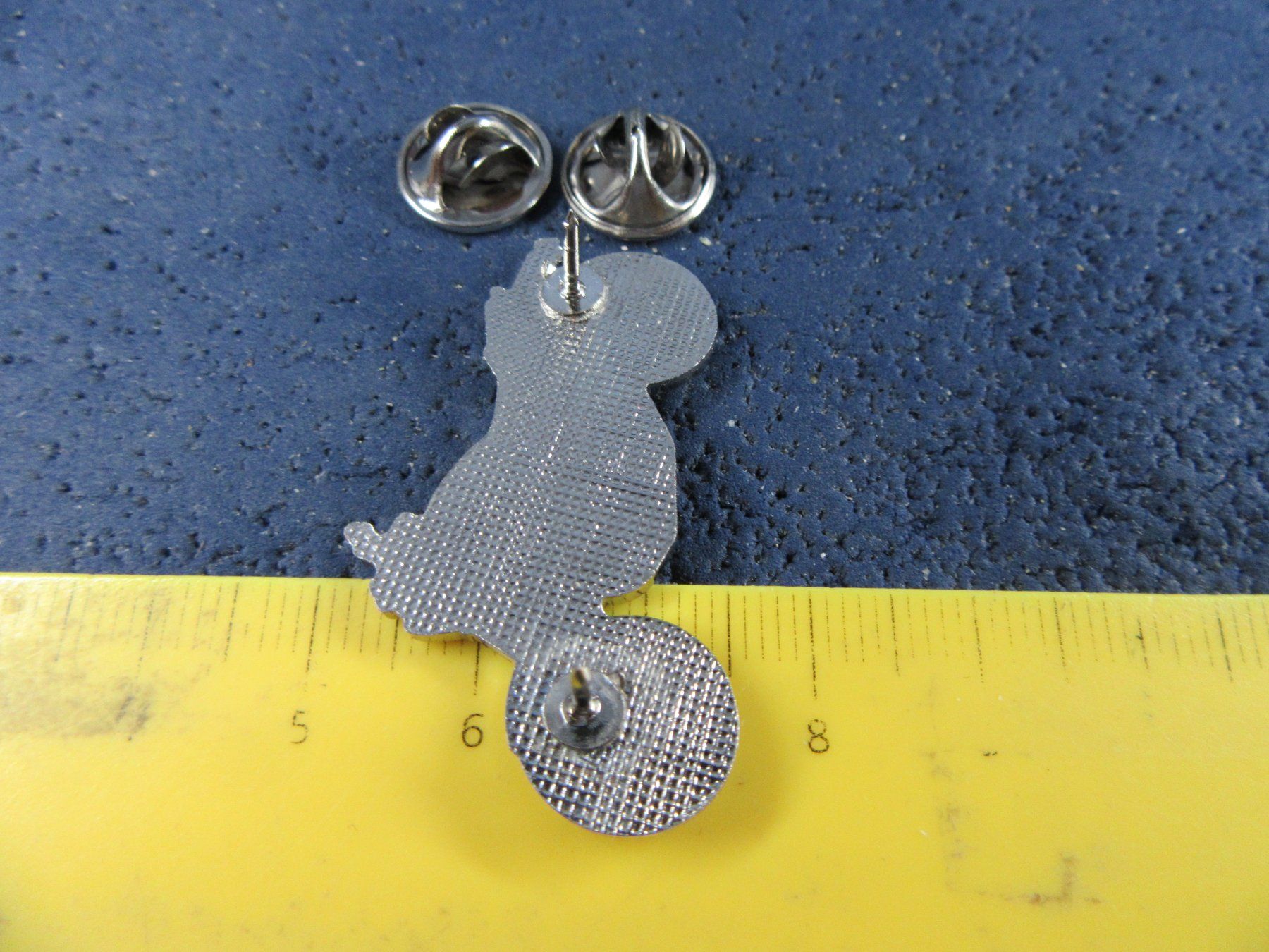 Placchette & Badge: MOTORRAD 2NÄGEL PIN ENAMEL – Usato da Ettingen venduto da Hausi4711 1