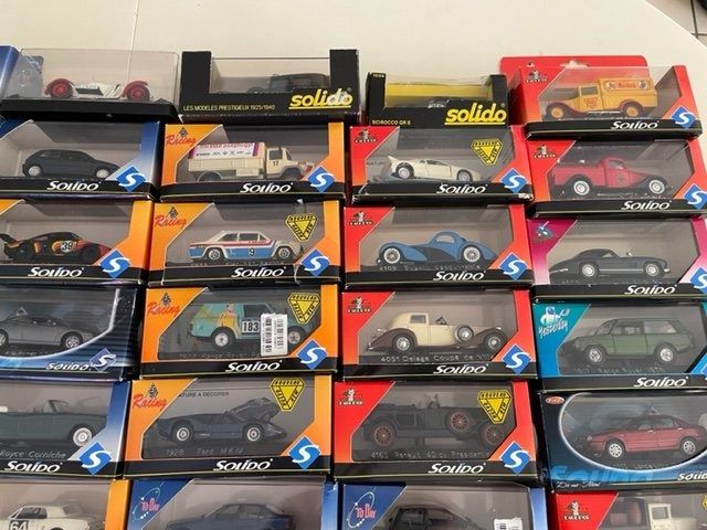 Solido Modellini d'auto: lot de 54 voitures SOLIDO – Usato da Ursy venduto da DK8 2