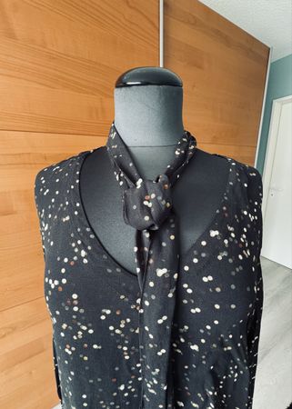 Nile Bluse / schwarz mit versch. Punkten Gr. M