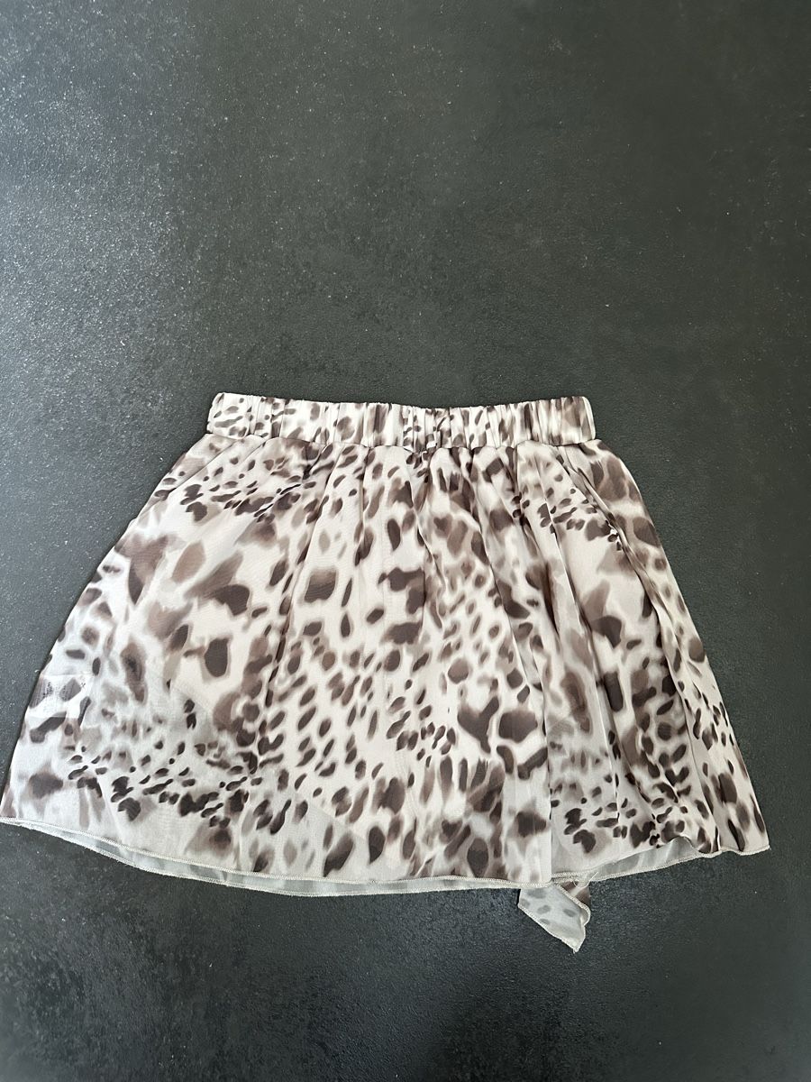 Shein Röcke: Leo Rock mit versteckter Hose darunter – Neu (gemäss Beschreibung) aus Romanshorn von laa_279h 1