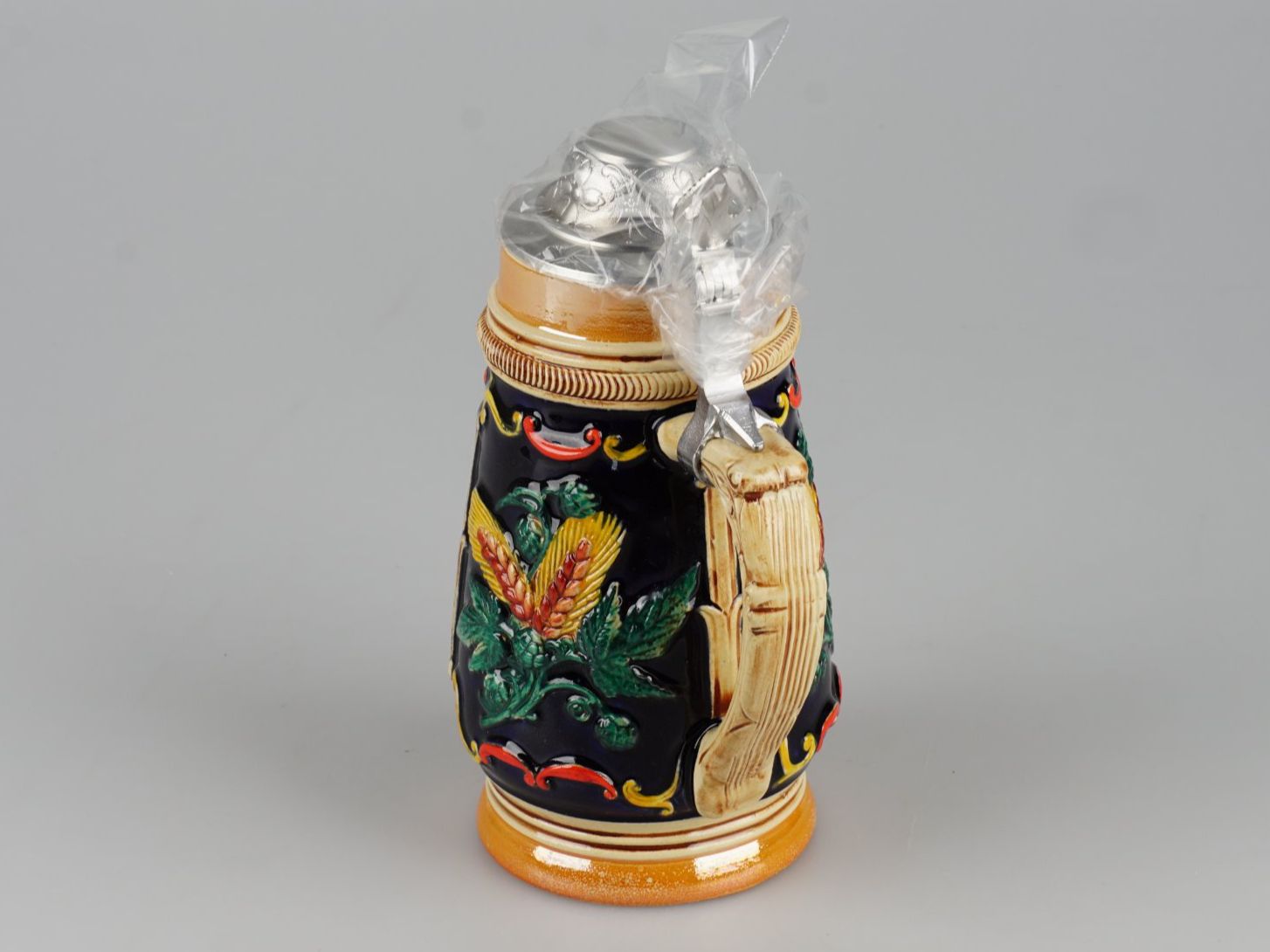 Cardinal Bicchieri: Cardinal 1ltr Bierkrug mit Zinndeckel. – Nuovo (secondo la descrizione) da Rüti ZH venduto da Restwert_Rueti_ZH 1