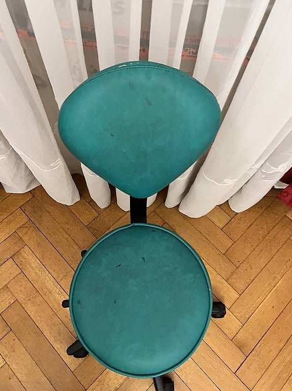 Chaises: Chaise pour coiffeur – D'occasion à Genève par Keune12 2