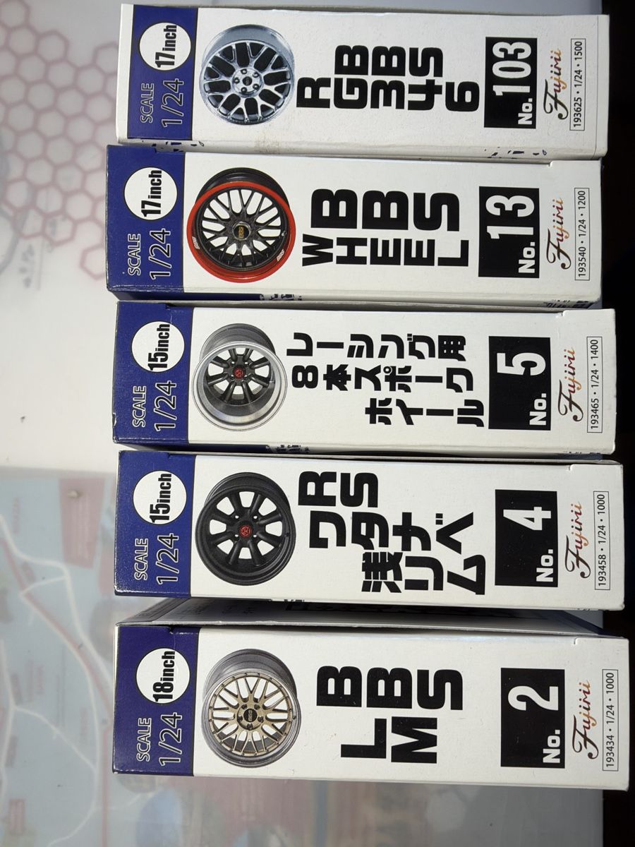 Kit di modellismo & Modellini statici: Wheels 1/24 Fujimi maquette  – Nuovo e nell'imballaggio originale da Morges venduto da MT10sp 1