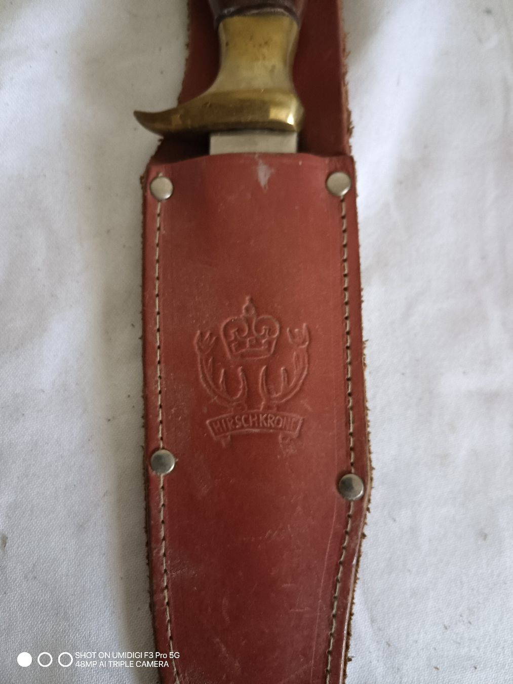 Accessori: Jagdmesser Hirschkrone mit Lederscheide rostfrei – Usato da Aarwangen venduto da to-hirschi 1