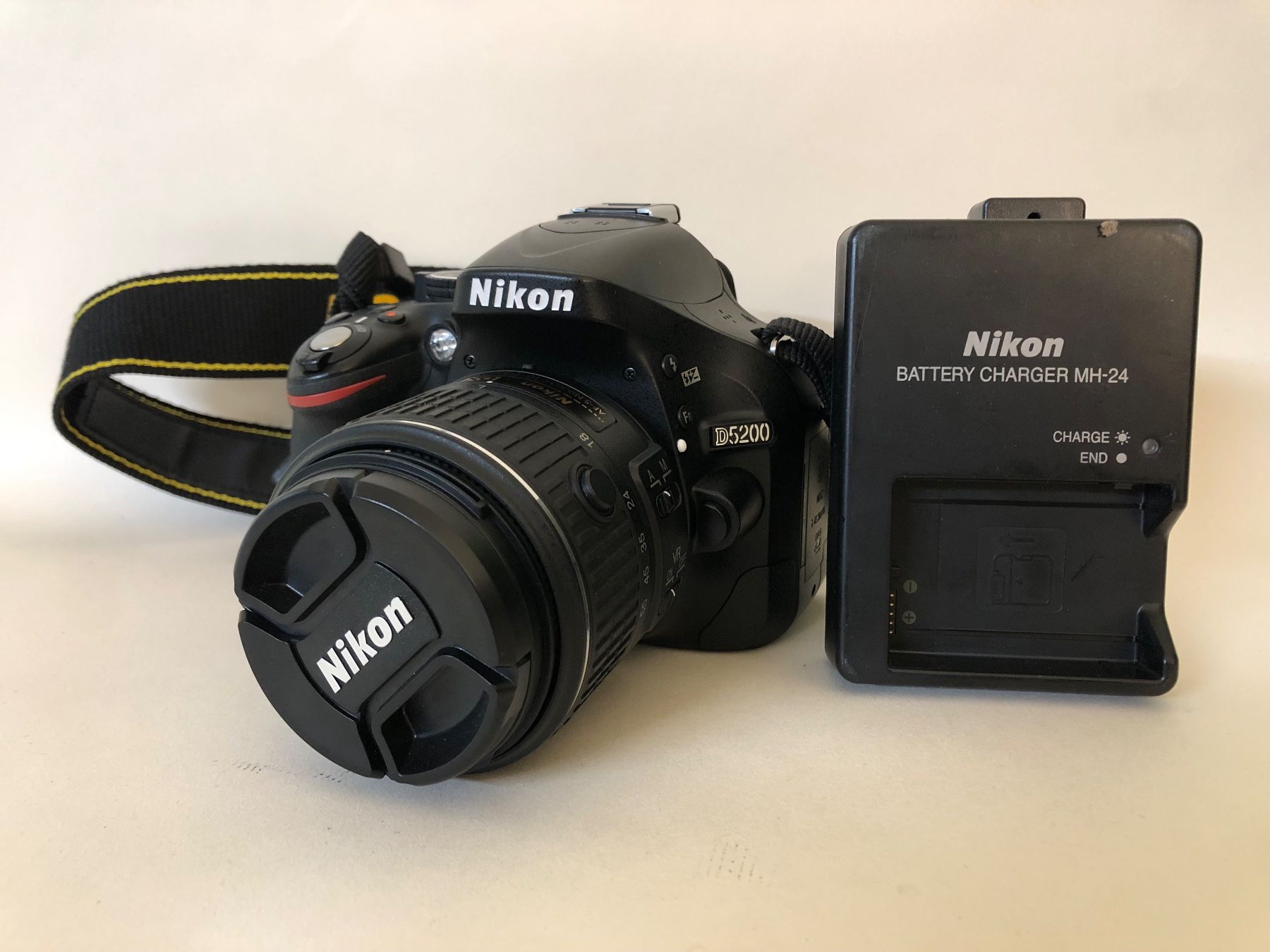 Nikon Fotocamera: Nikon D5200 – Usato da Grosswangen venduto da Telepathy