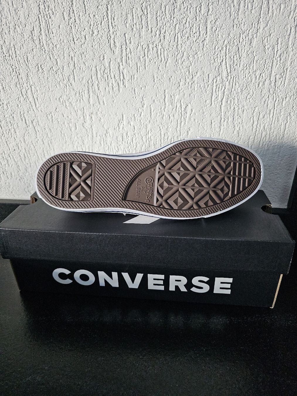 Converse Scarpe da uomo: Neuves Converse All Star taille 41 – Nuovo e nell'imballaggio originale da Attalens venduto da mar_rq8k 1