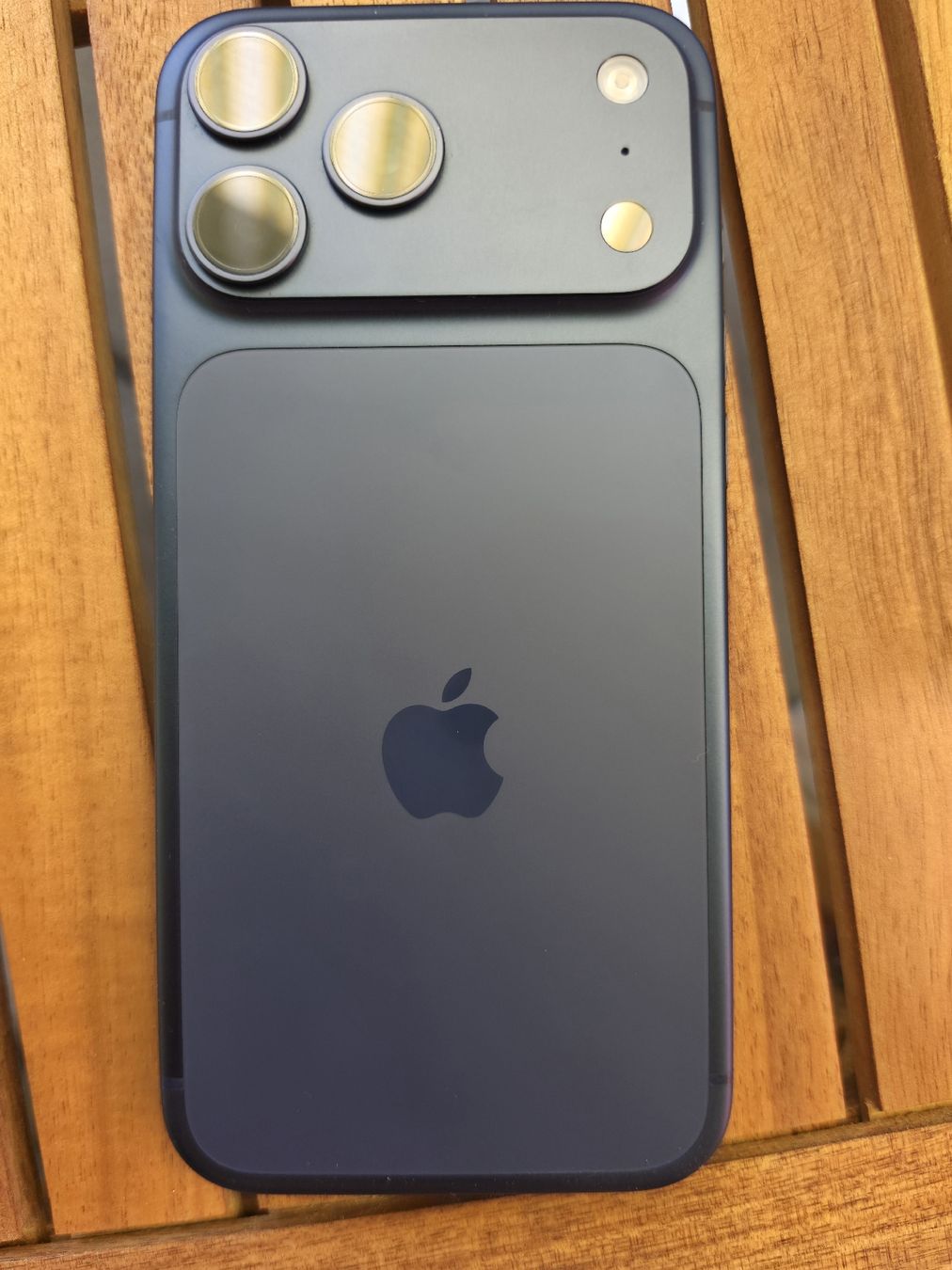Apple Telefoni cellulari / Smartphones: IPhone 17pro Max - 100% Akku - 1TB - Blau – Nuovo (secondo la descrizione) da Grenchen venduto da Schattenfuchs 2
