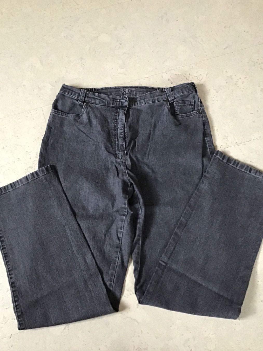 Jeans: Damen Jeans Gr 44 – Usato da Wassen UR venduto da SABDOM 1