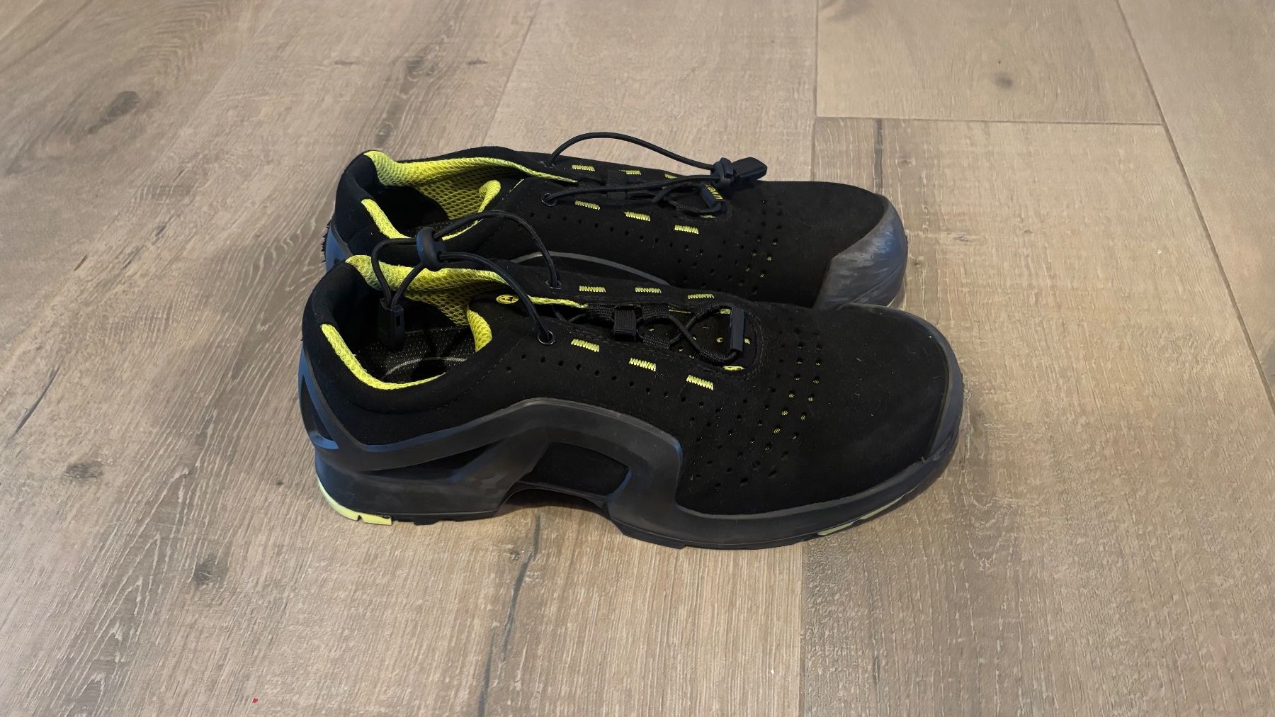 Uvex Herrenschuhe: Uvex Sicherheitsschuhe Grösse 44 – Neu (gemäss Beschreibung) aus Wetzikon ZH von mic_w7nz 1