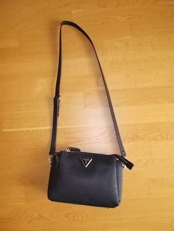 Tasche Guess