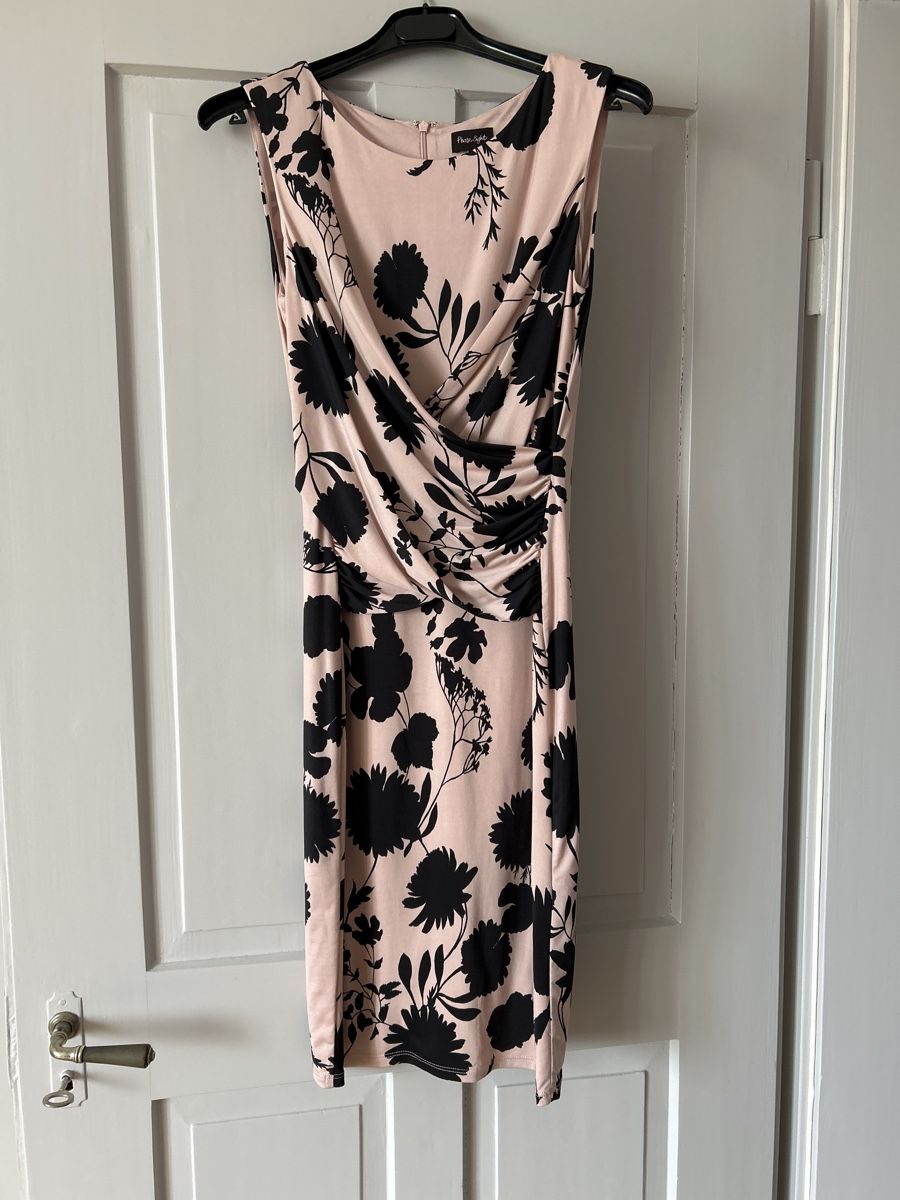 Phase Eight Vestiti: Robe d’été à fleurs – Nuovo (secondo la descrizione) da Burgdorf venduto da nat_kfq5