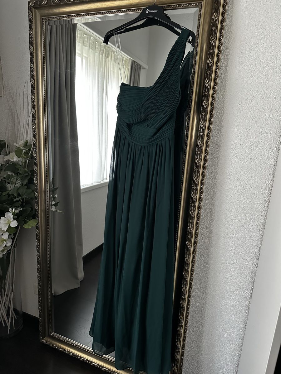 Kleider: Abendkleid Gr. 38 – Gebraucht aus Heiligkreuz (Mels) von Luova