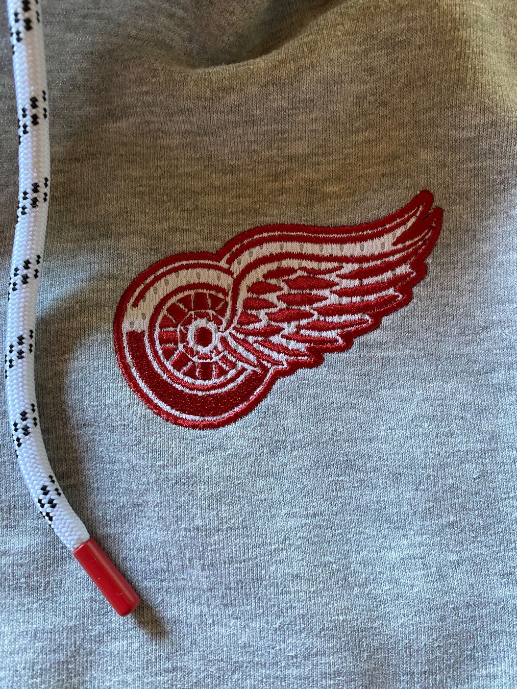 Pullover & Sweatshirts: Detroit Red Wings Hoodie – Neu (gemäss Beschreibung) aus Jona von Kigwuahon 1