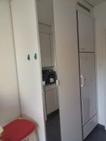 Hoher Schrank Weiss mit Spiegel