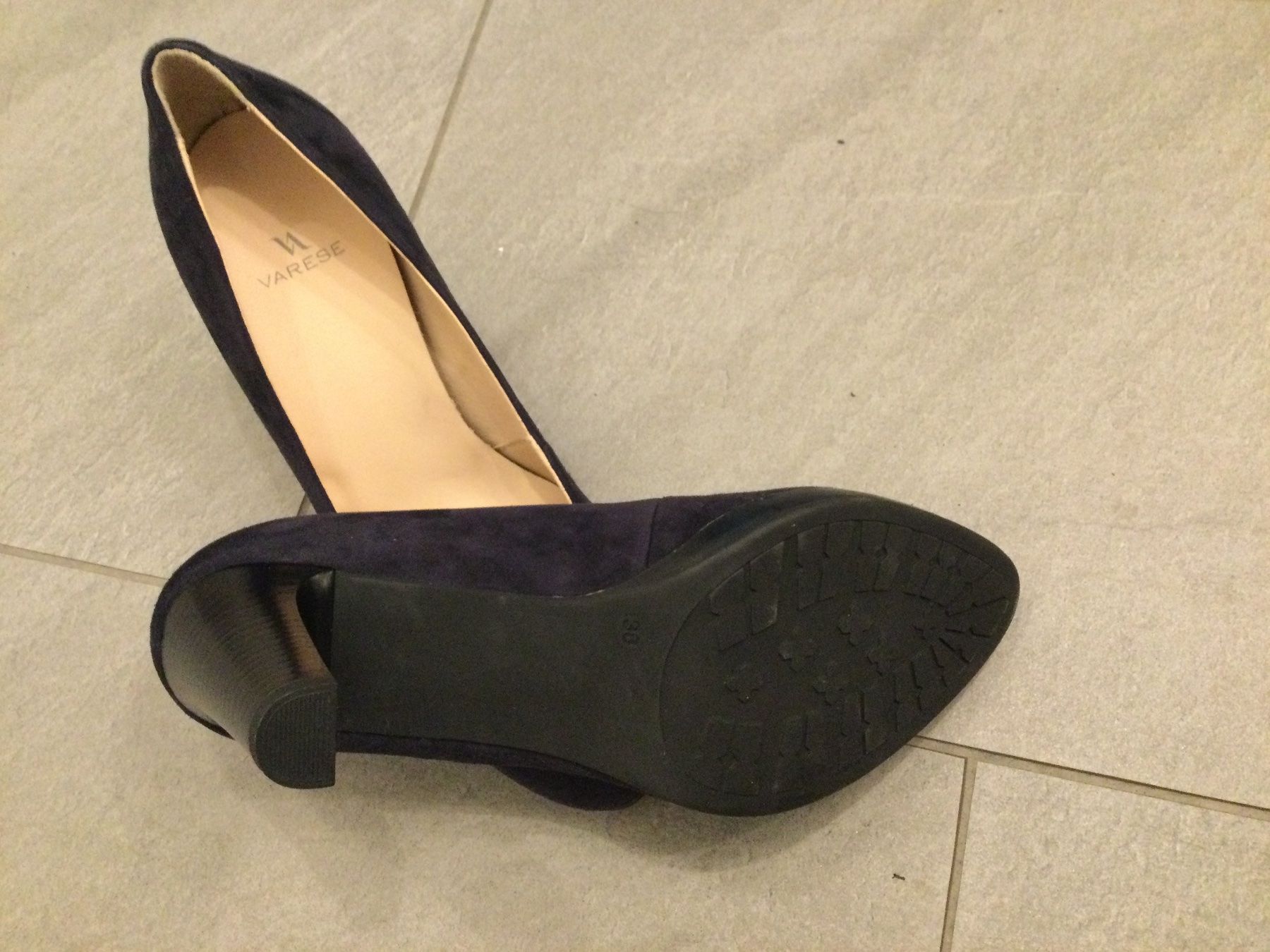 Scarpe da donna: Ungetragene Damen Pumps, dunkelblau – Nuovo (secondo la descrizione) da Bischofszell venduto da spidi72 2