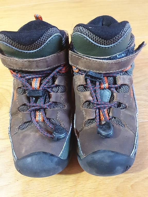 Schuhe für Jungen: KEEN Targhee Mid Kinder Wanderschuhe 29 – Gebraucht aus Mühlrüti von mar_rl6q