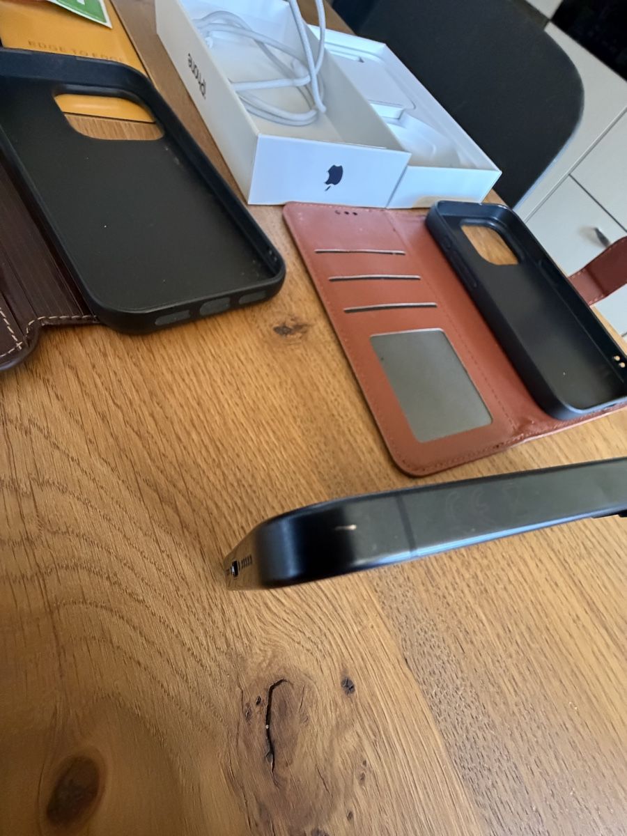 Apple Portables: iPhone 15 Pro 128 GB – D'occasion à gurzelen par ster402 1