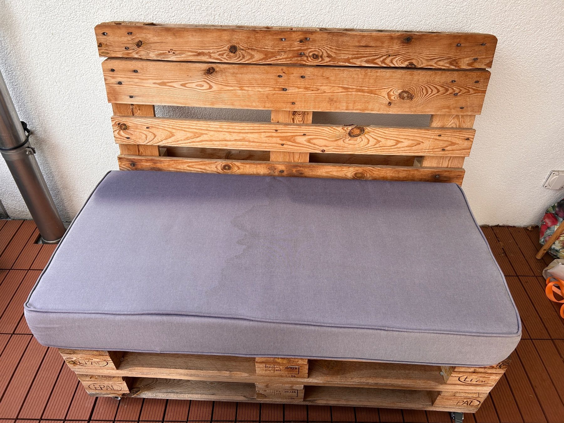 Paletten: Palettenlounge & -tisch – Gebraucht aus Fällanden von Michelle86 5