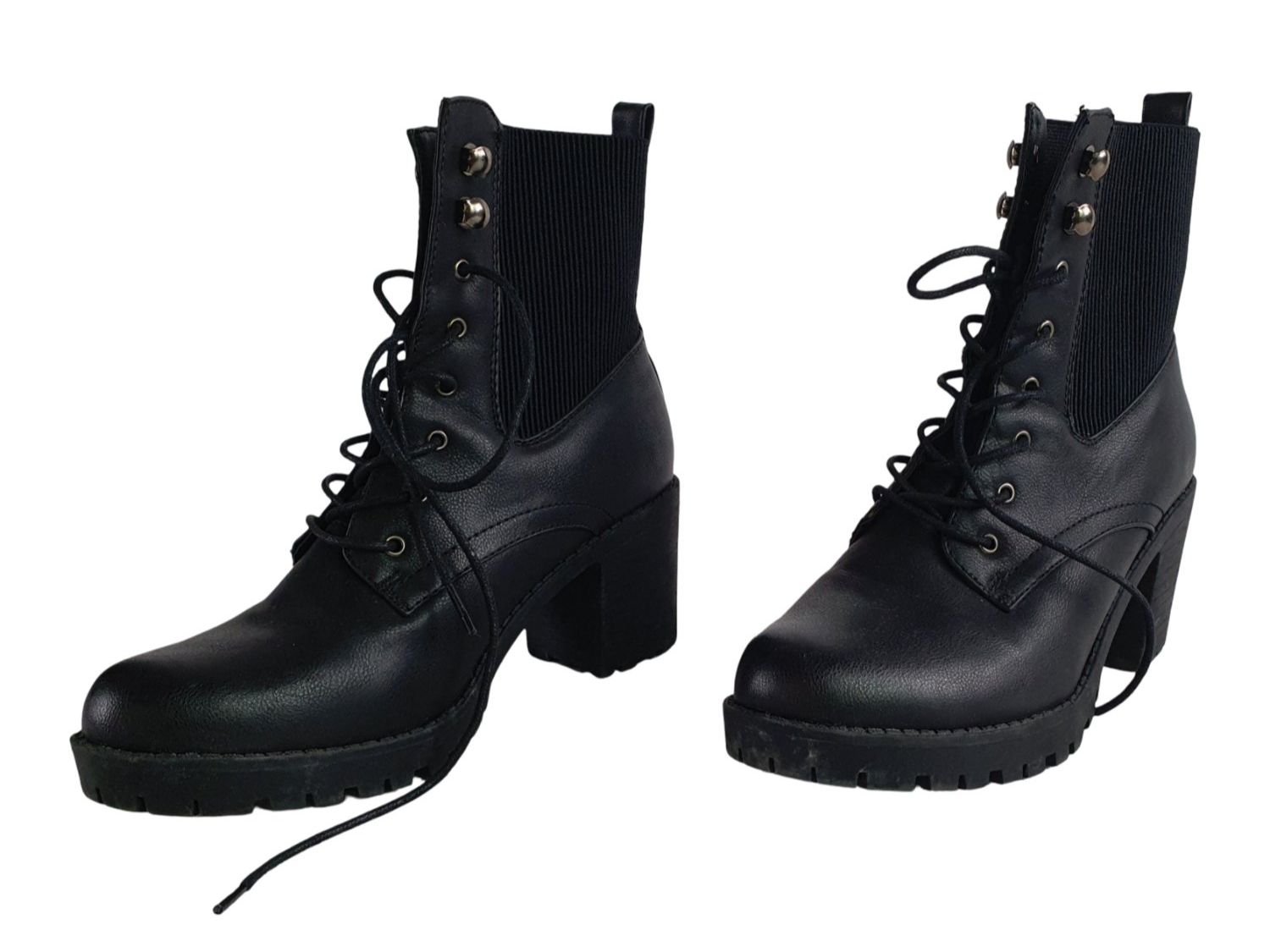 Scarpe da donna: Stiefeletten Schwarz – Usato da Wangen b. Olten venduto da Restwert_Wangen