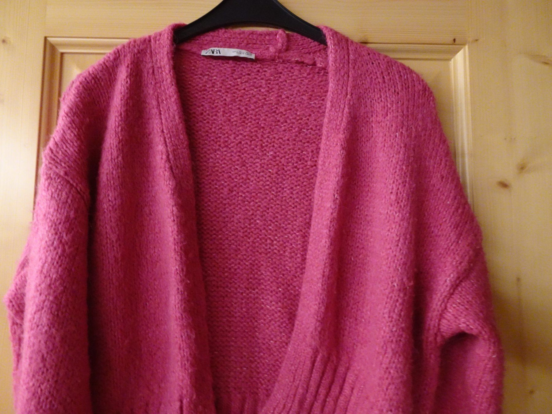 Zara Giacche: Pinke Strickjacke von Zara Gr. S - 260511 – Usato da Küssnacht am Rigi venduto da Good4Deckeli 1