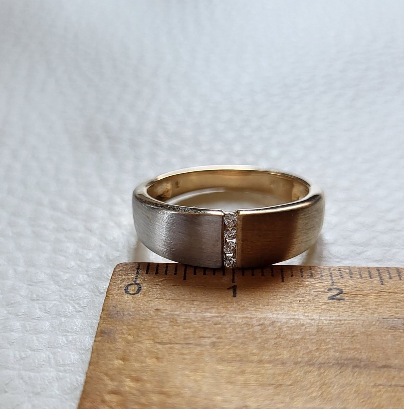 Anelli: Gold Ring Mit Steine – Usato da Wald ZH venduto da Dasilver 1